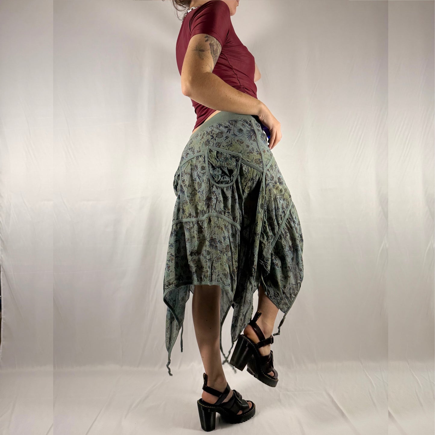 Y2K Vintage Cop Copine Gathered Parachute Skirt – Asymmetrical Floral Midi