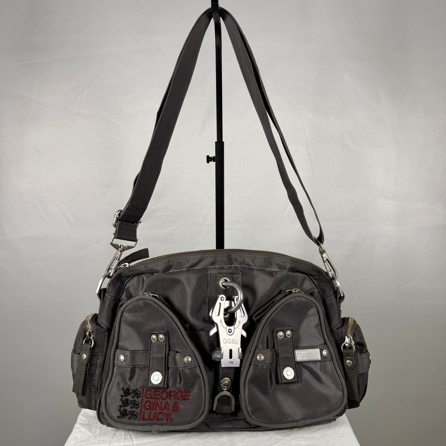 Vintage Y2K George Gina & Lucy The Schnitzel charcoal nylon cargo shoulder bag with oversized carabiner hardware