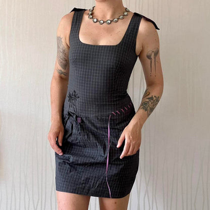 Y2K Cop Copine Lace-Up Pinafore Mini Dress – Grid Print