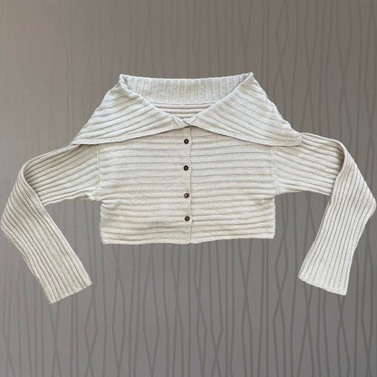 Y2K Sarah Pacini Cropped Knit Cardigan – Fold-Over Collar